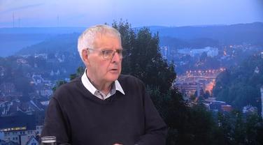 ARCHIV - ILLUSTRATION - Eine Rolle Toilettenpapier, fotografiert am 07.10.2015 in Potsdam (Brandenburg) auf einer Toilette. (zu dpa Â«Hilferufe aus dem Klo - Polizei rÃ¼ckt anÂ» vom 16.11.2017). (KEYSTONE/DPA/Ralf Hirschberger)